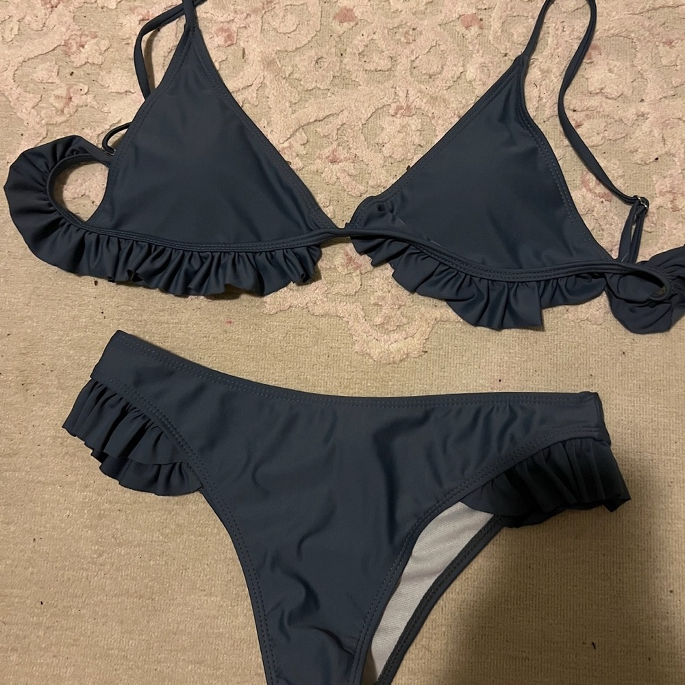 Women's Ruffled Bikini Set